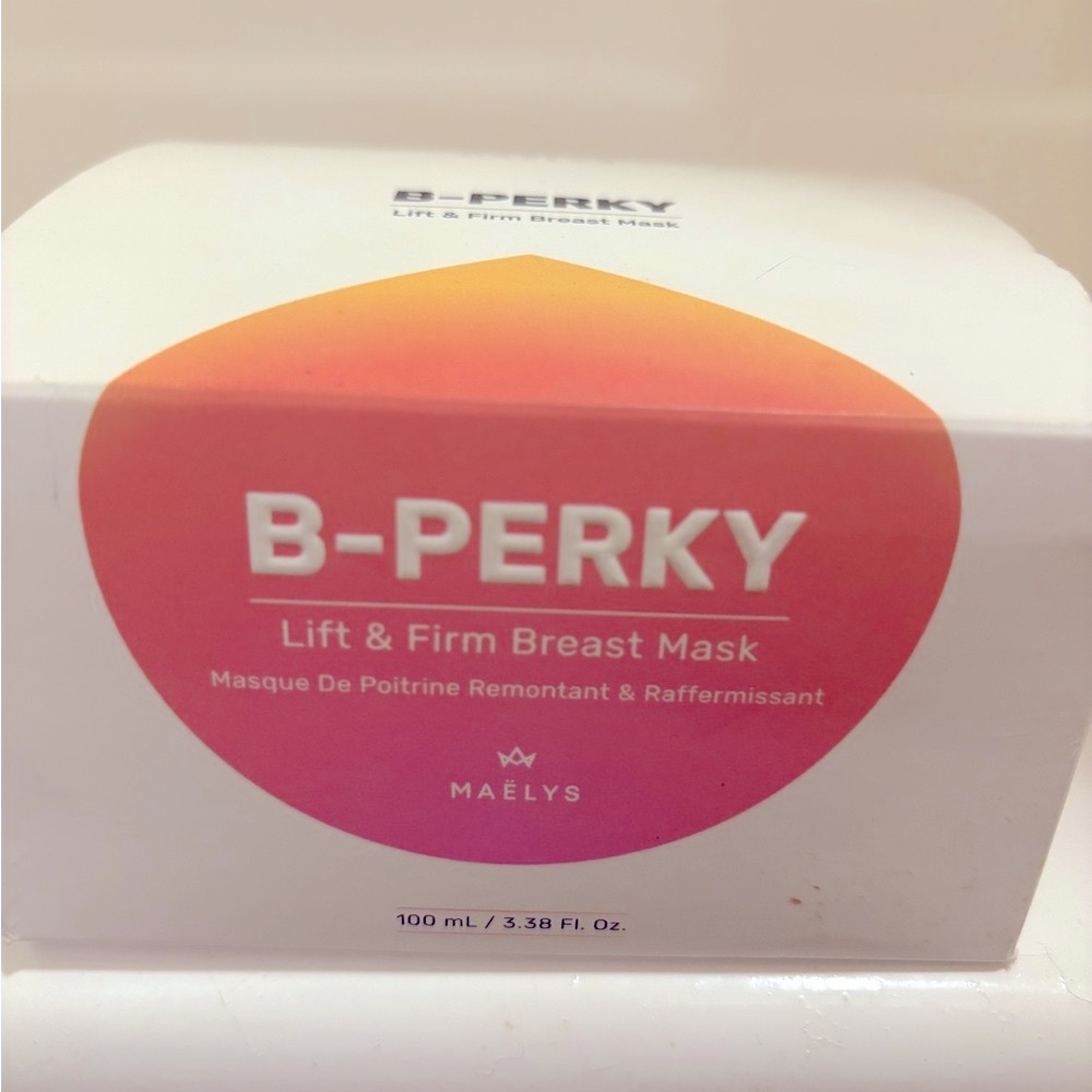 White and Orange Cleanser & Exfoliant